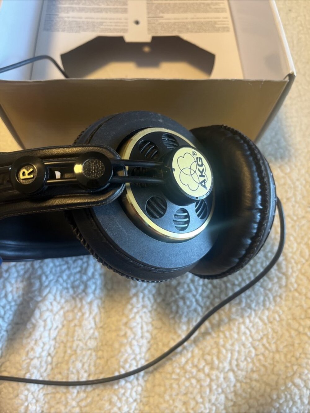 AKG K 240  Stereo Studio Headphones - Picture 8 of 9